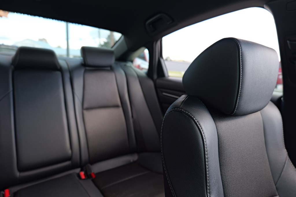 2020 Honda Accord Image 32