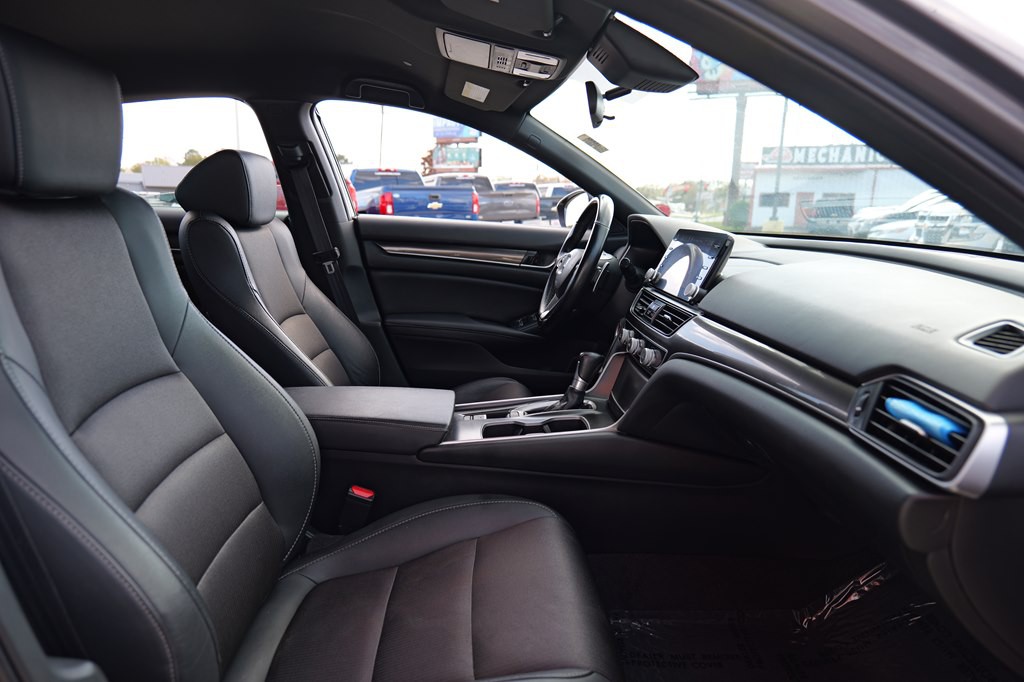 2020 Honda Accord Image 33