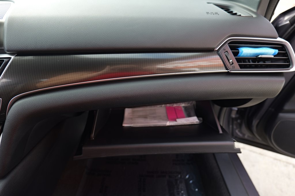 2020 Honda Accord Image 36