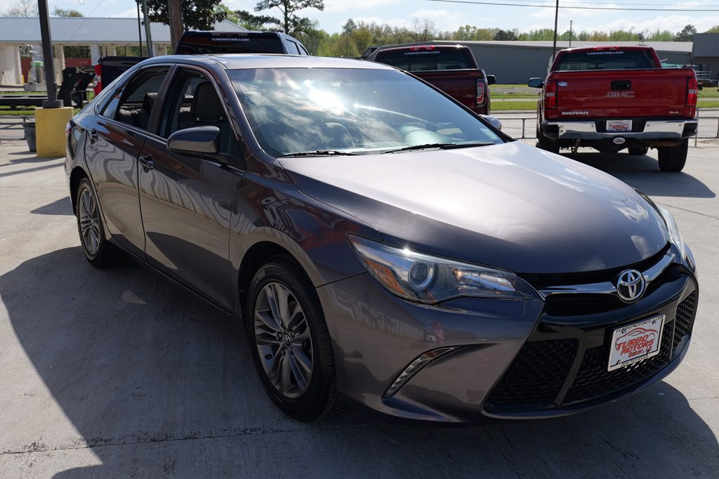 2017 Toyota Camry Image 50