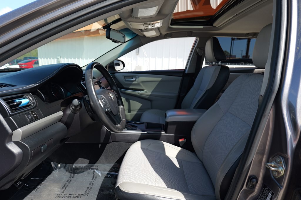 2017 Toyota Camry Image 58