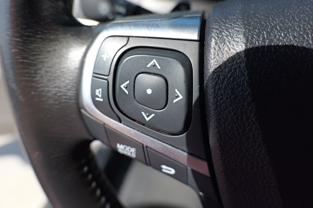 2017 Toyota Camry Image 62