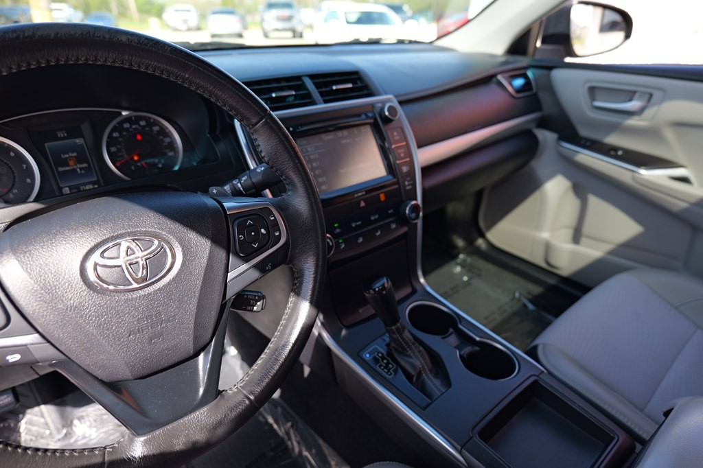 2017 Toyota Camry Image 67