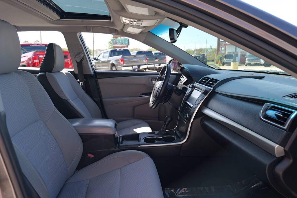2017 Toyota Camry Image 79