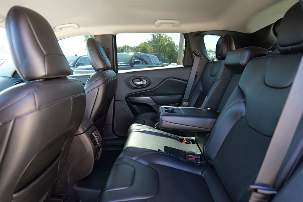2020 Jeep Cherokee Image 39