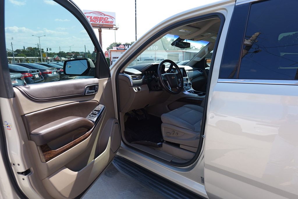 2016 Chevrolet Tahoe Image 38