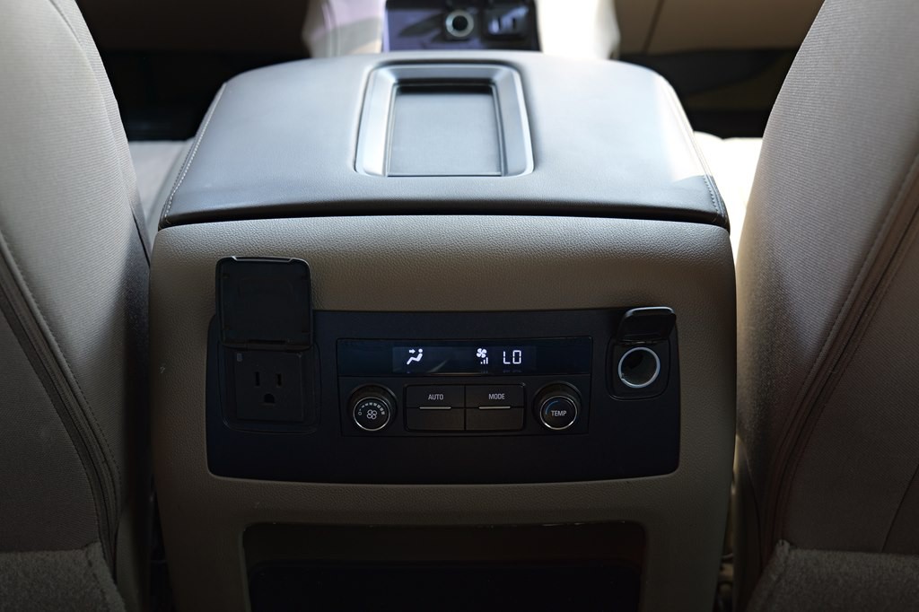 2016 Chevrolet Tahoe Image 70
