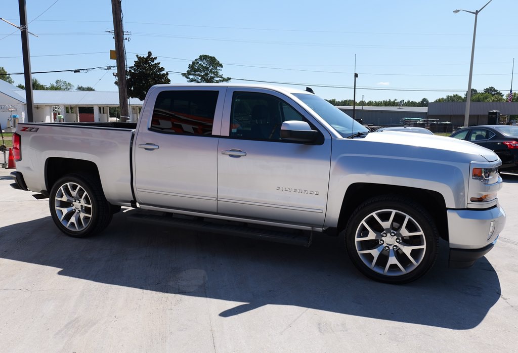 2018 Chevrolet Silverado 1500 Image 17
