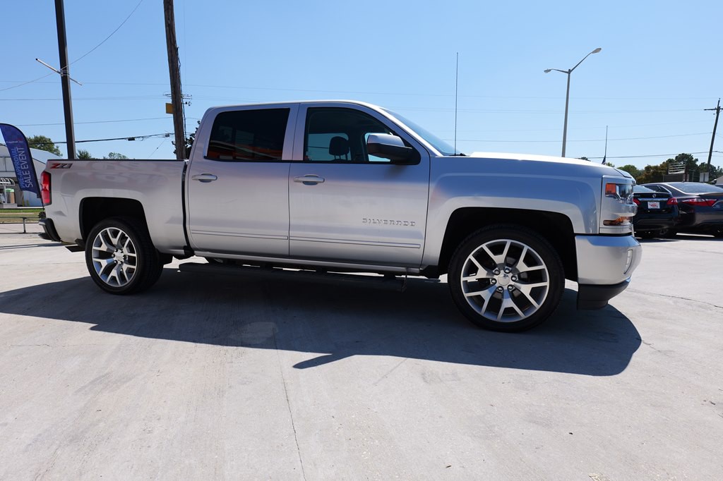 2018 Chevrolet Silverado 1500 Image 18