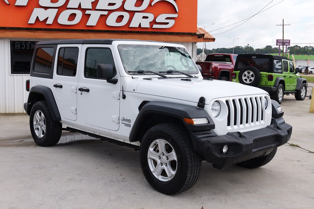 2018 Jeep Wrangler Unlimited Image 2