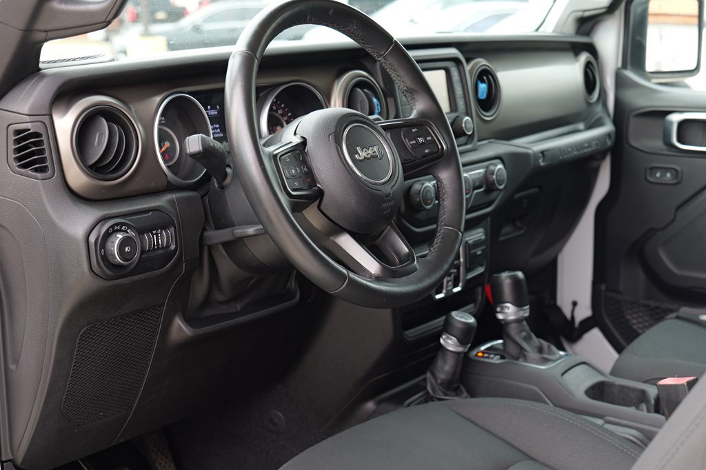 2018 Jeep Wrangler Unlimited Image 32