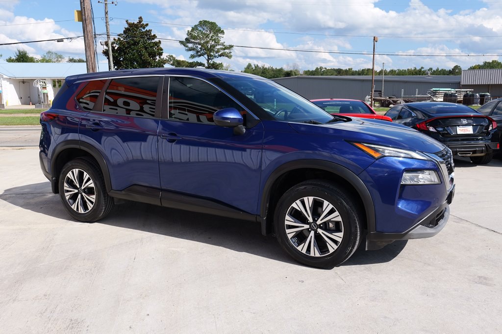 2022 Nissan Rogue Image 13