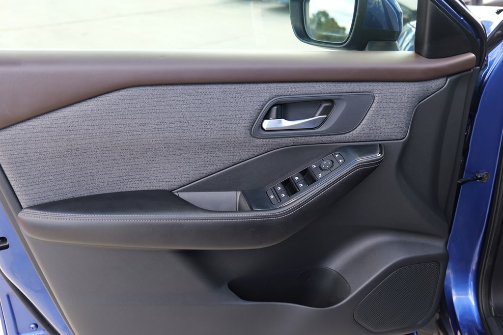 2022 Nissan Rogue Image 32