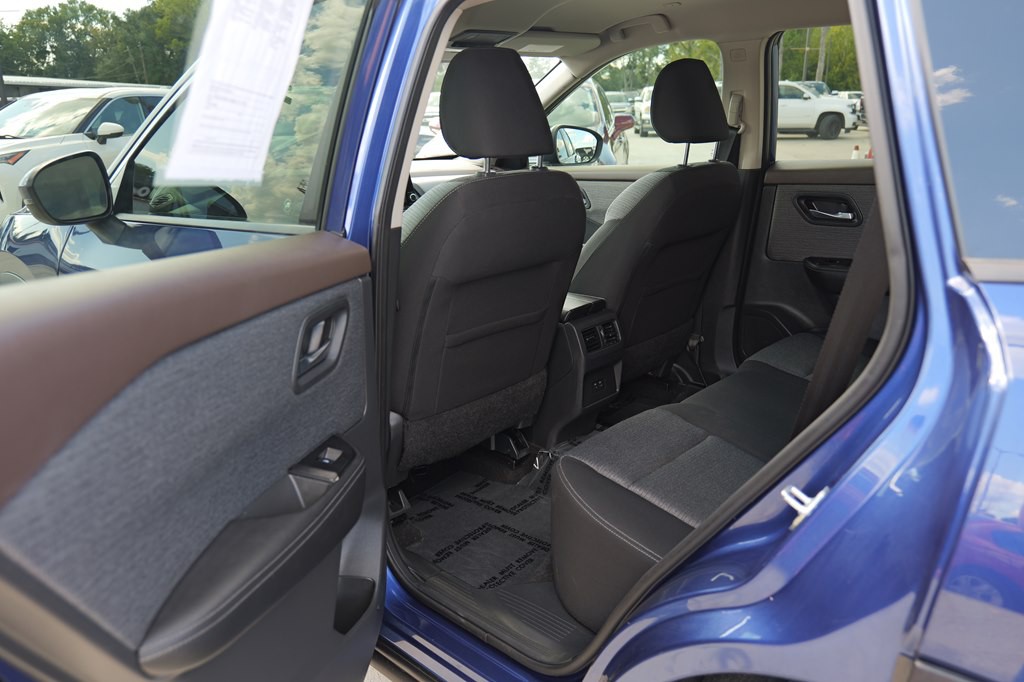 2022 Nissan Rogue Image 35