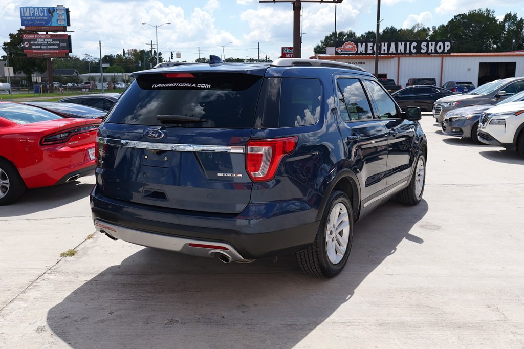 2016 Ford Explorer Image 11
