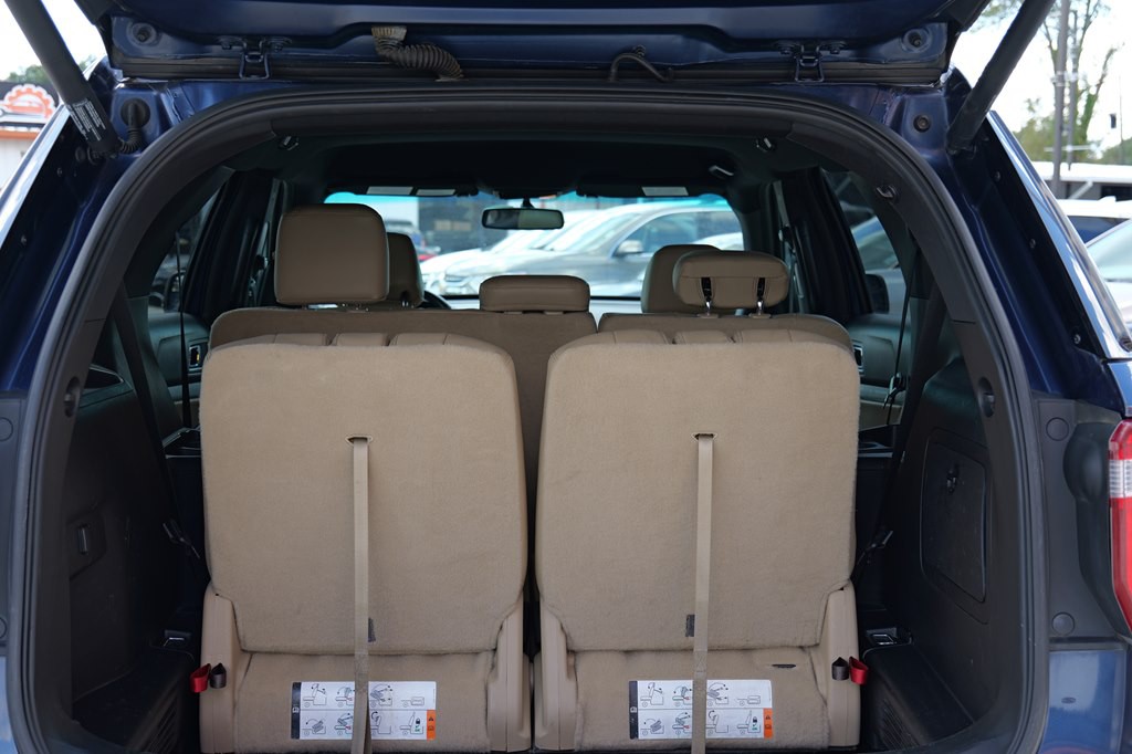 2016 Ford Explorer Image 18