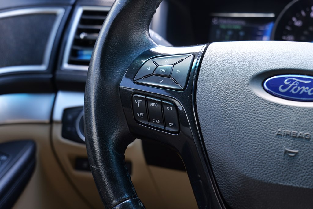 2016 Ford Explorer Image 47