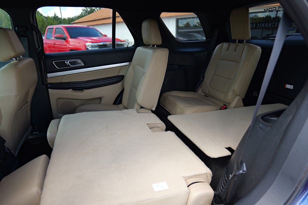2016 Ford Explorer Image 60