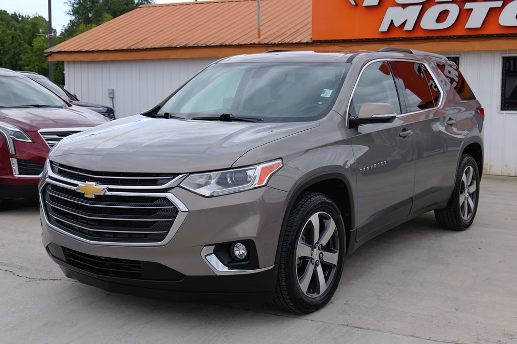 2018 Chevrolet Traverse Image 2
