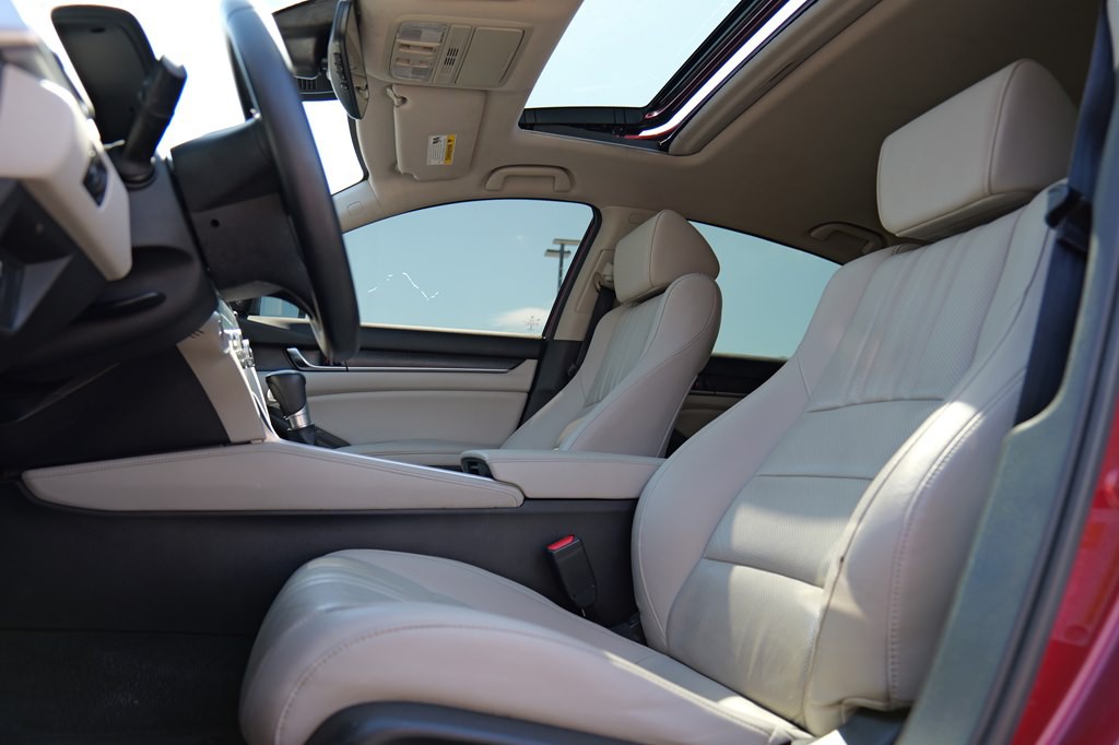 2022 Honda Accord Image 46
