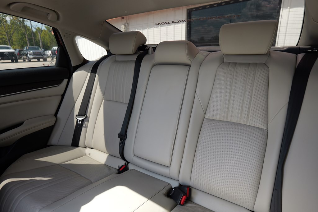 2022 Honda Accord Image 64