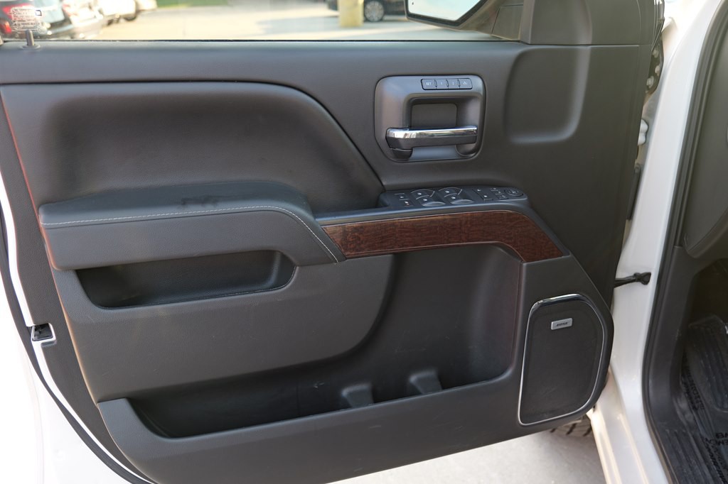 2015 GMC Sierra Image 30