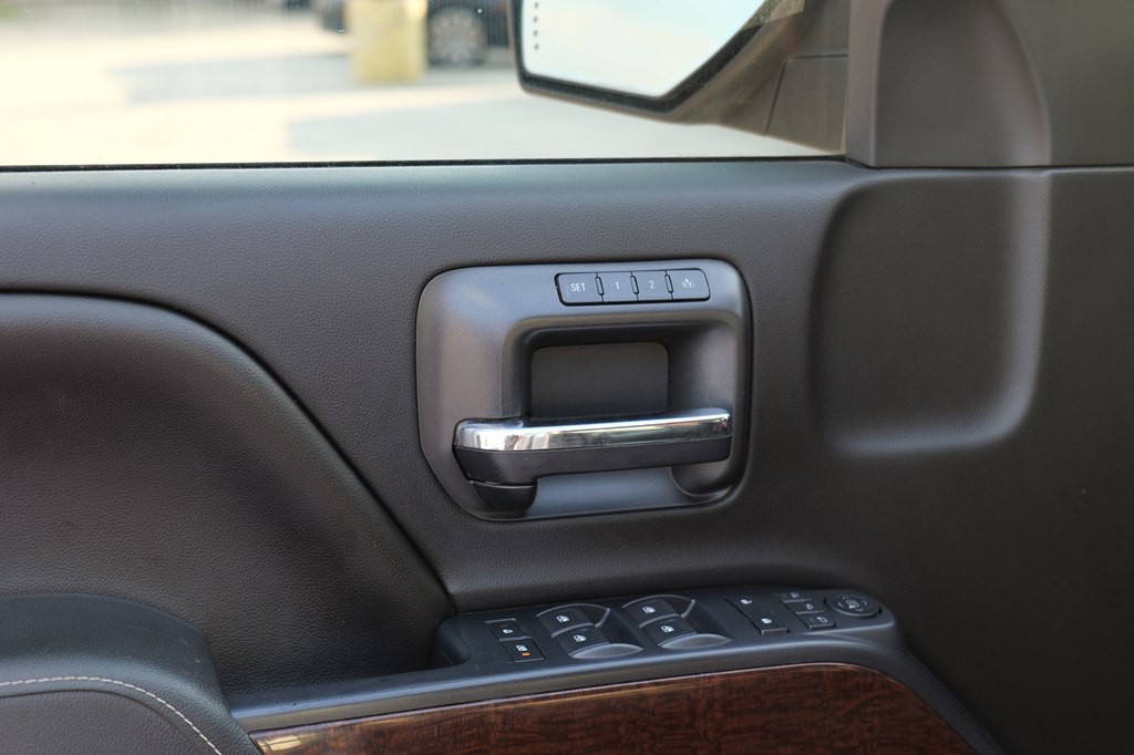2015 GMC Sierra Image 31