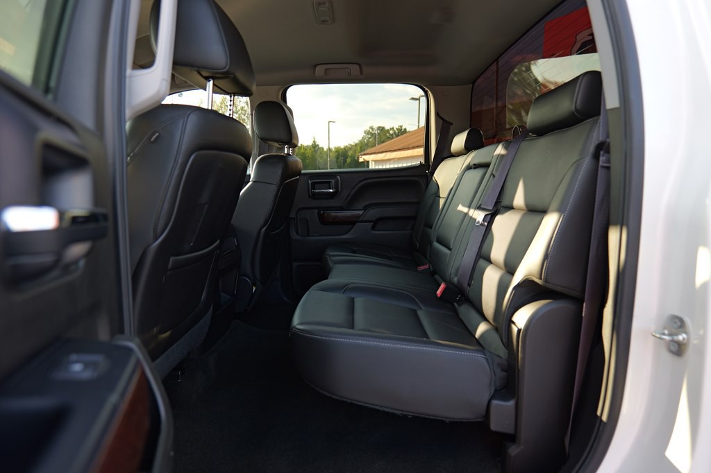 2015 GMC Sierra Image 38