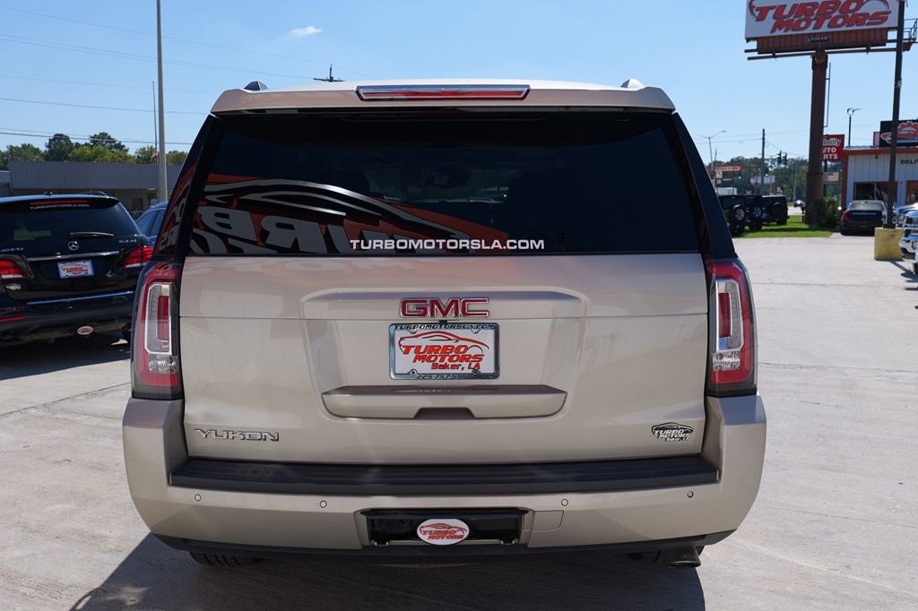 2016 GMC Yukon Image 8