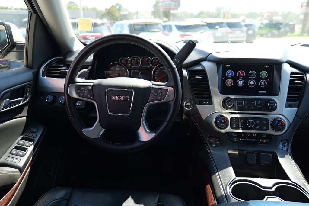 2016 GMC Yukon Image 45