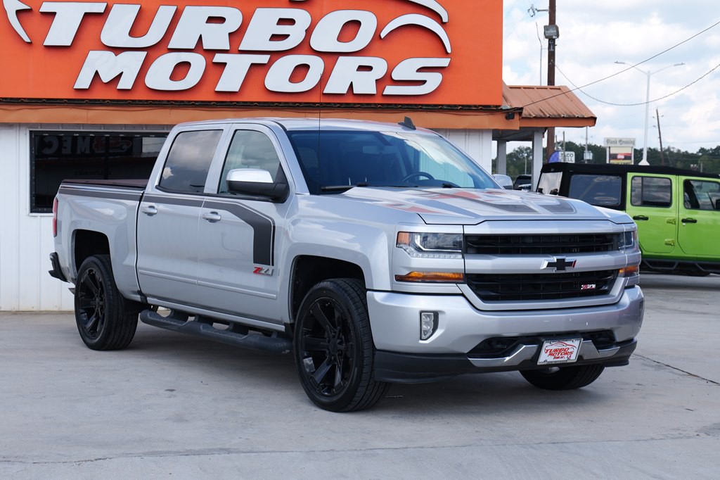 2018 Chevrolet Silverado 1500 Image 2