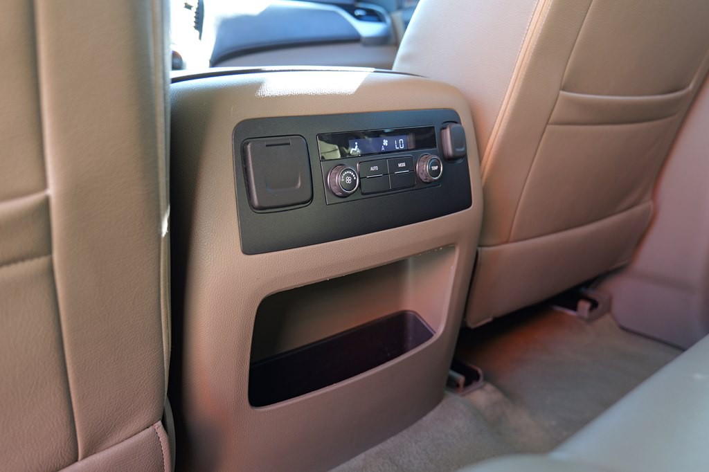 2016 Chevrolet Tahoe Image 46