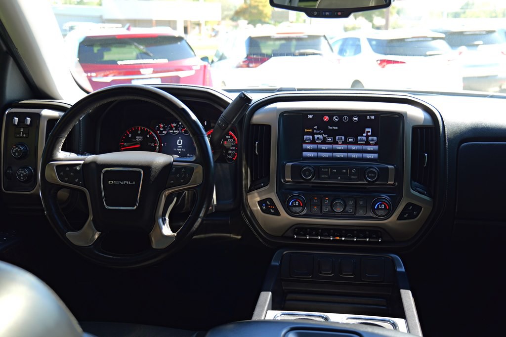 2016 GMC Sierra Image 17