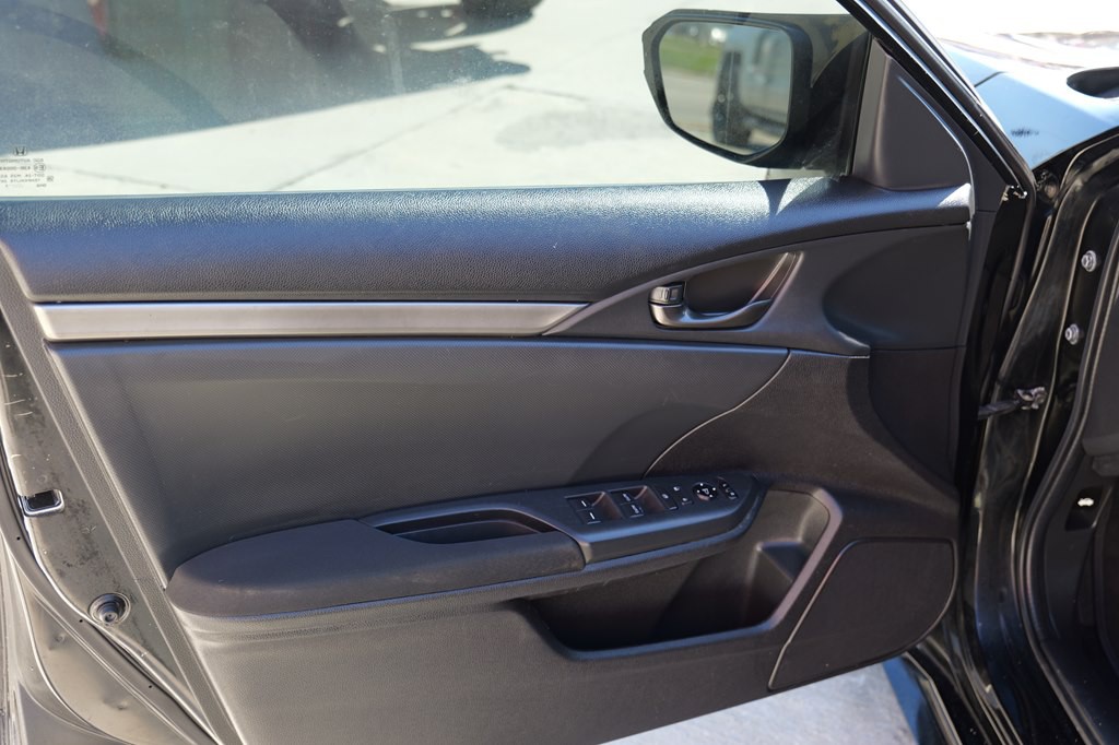 2017 Honda Civic Image 25