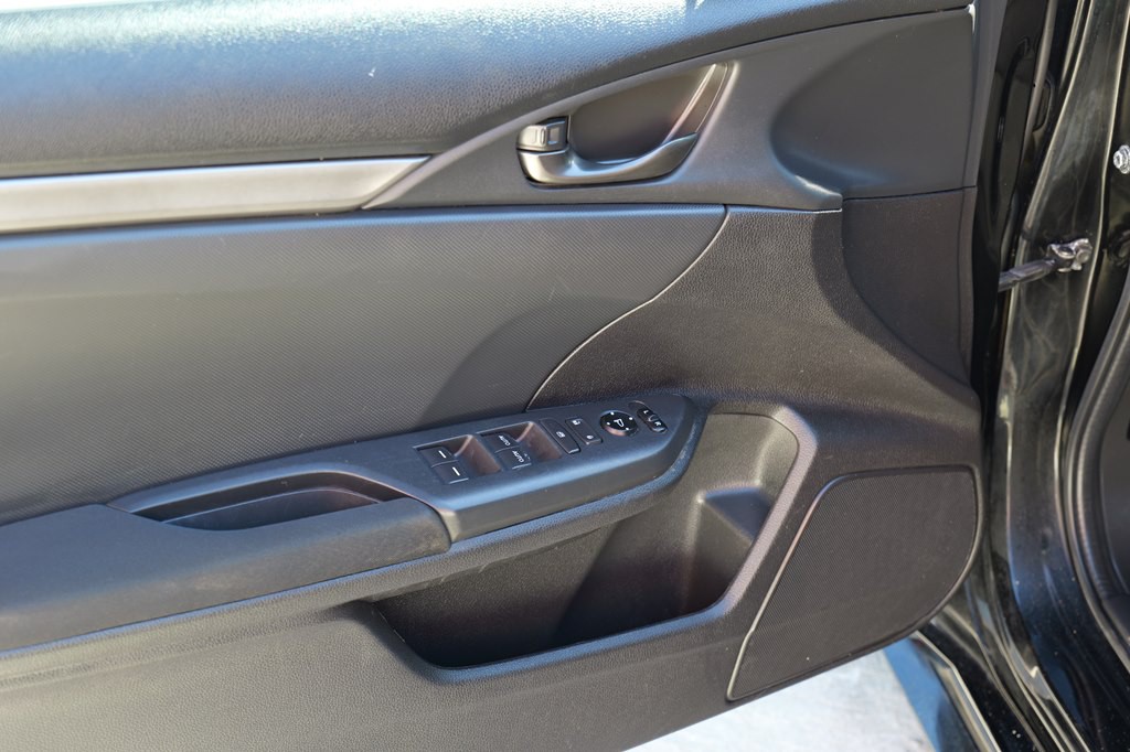 2017 Honda Civic Image 26