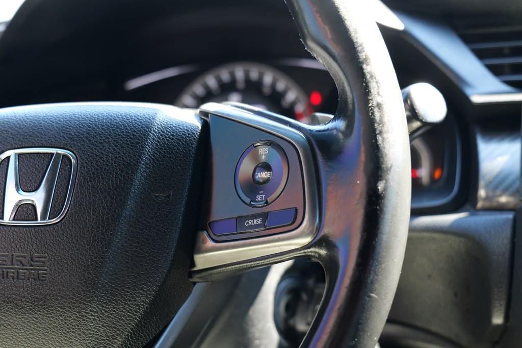 2017 Honda Civic Image 32