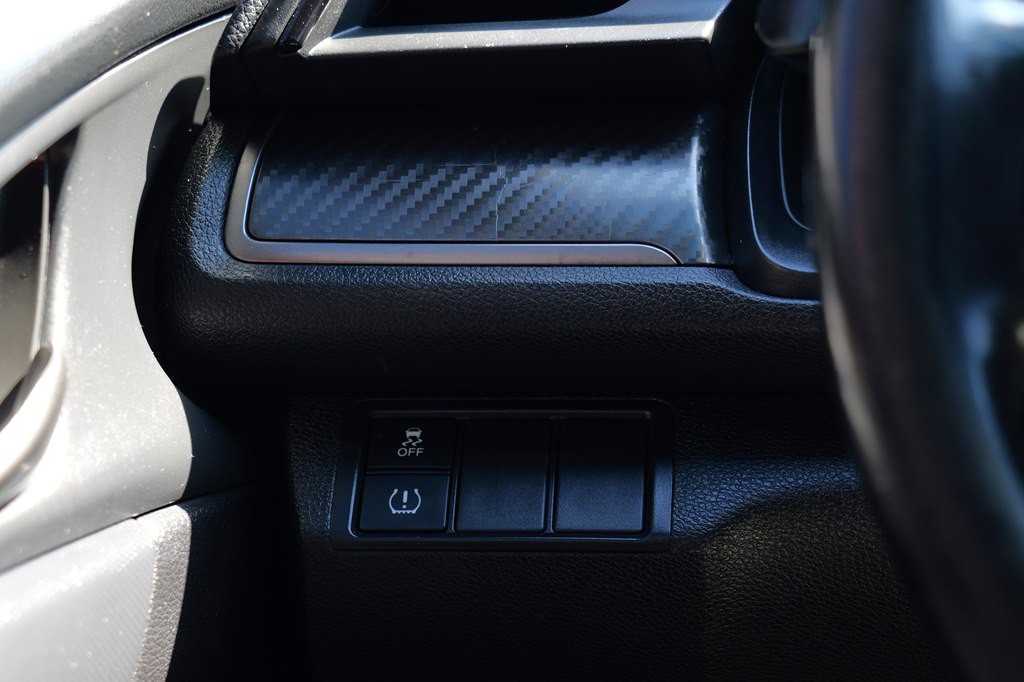 2017 Honda Civic Image 33