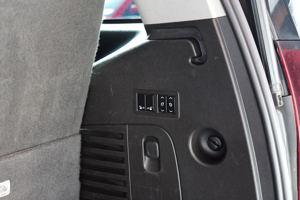 2016 Chevrolet Tahoe Image 15