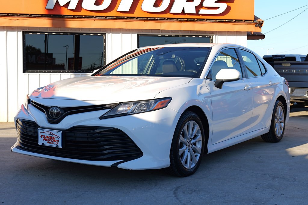 2018 Toyota Camry Image 1