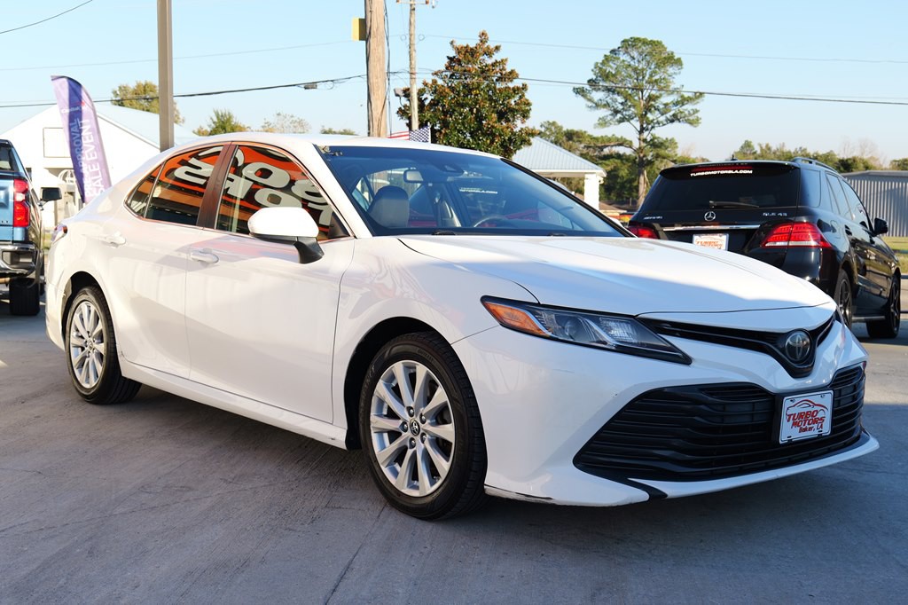 2018 Toyota Camry Image 3