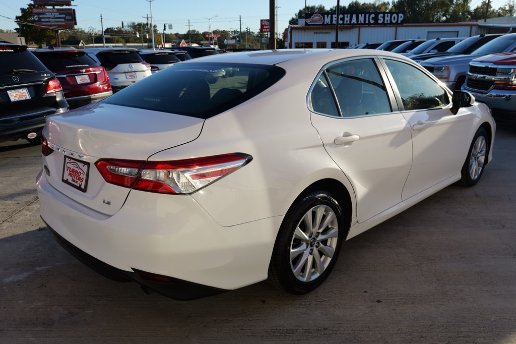 2018 Toyota Camry Image 5