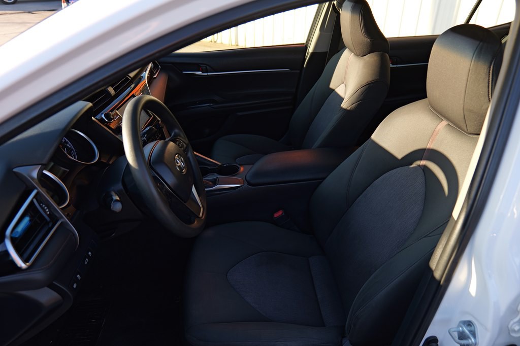2018 Toyota Camry Image 13