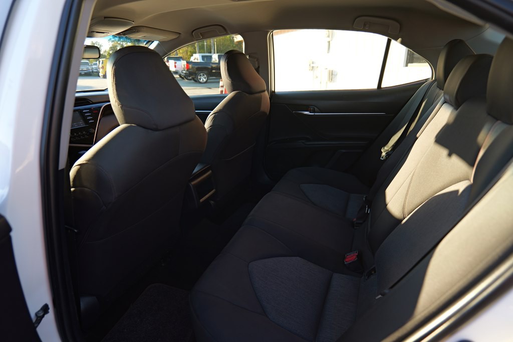 2018 Toyota Camry Image 21