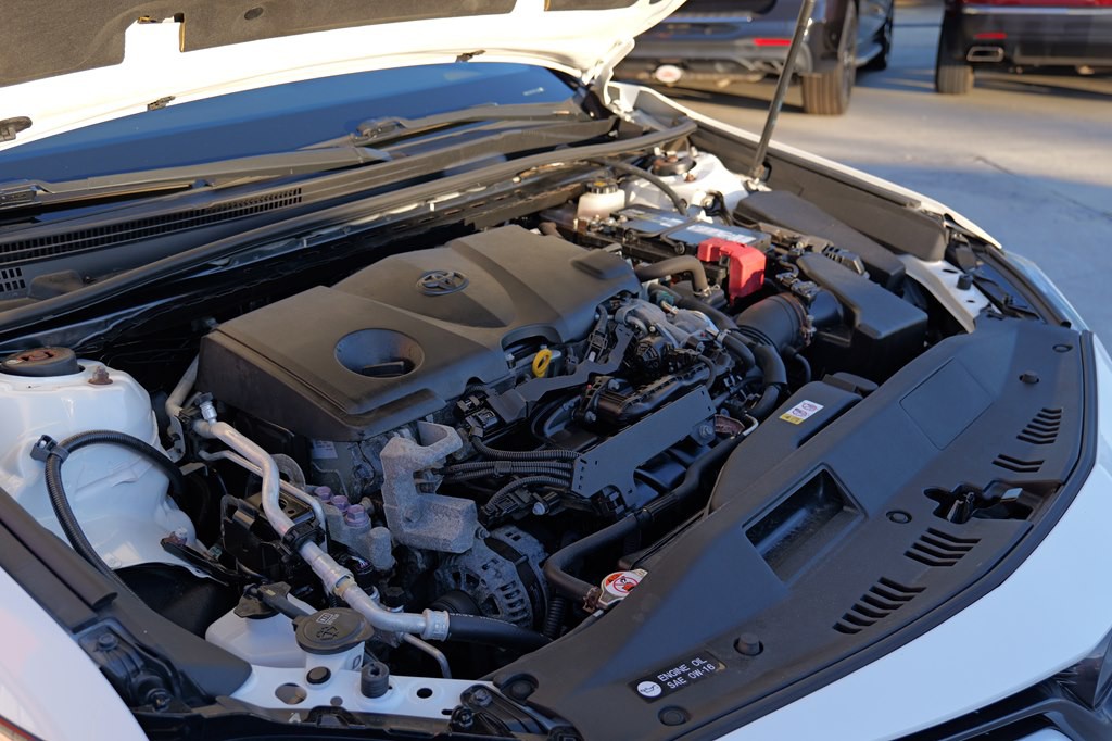 2018 Toyota Camry Image 32