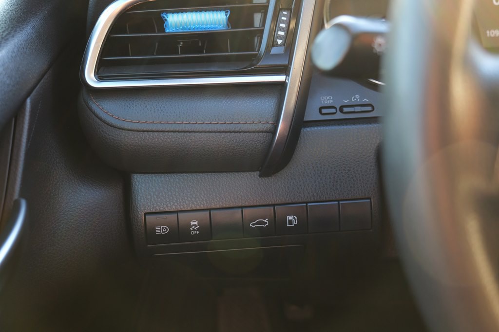 2018 Toyota Camry Image 36