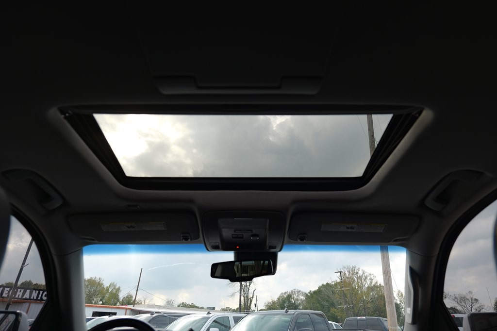 2016 GMC Yukon Image 48