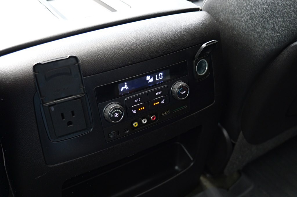 2016 GMC Yukon Image 55