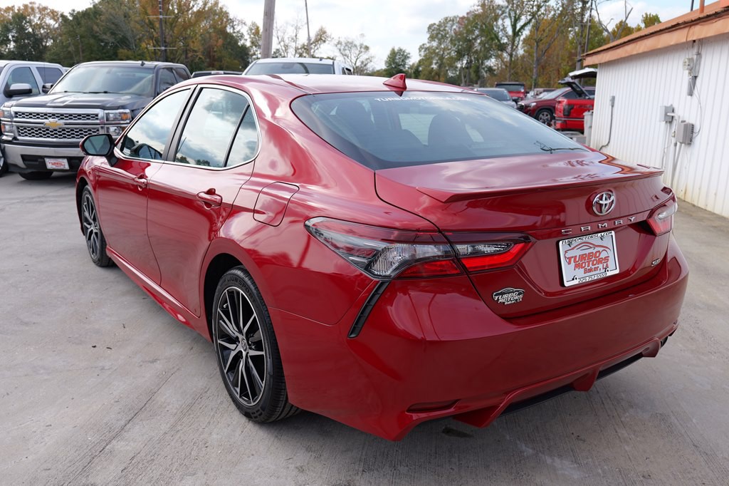 2022 Toyota Camry Image 8