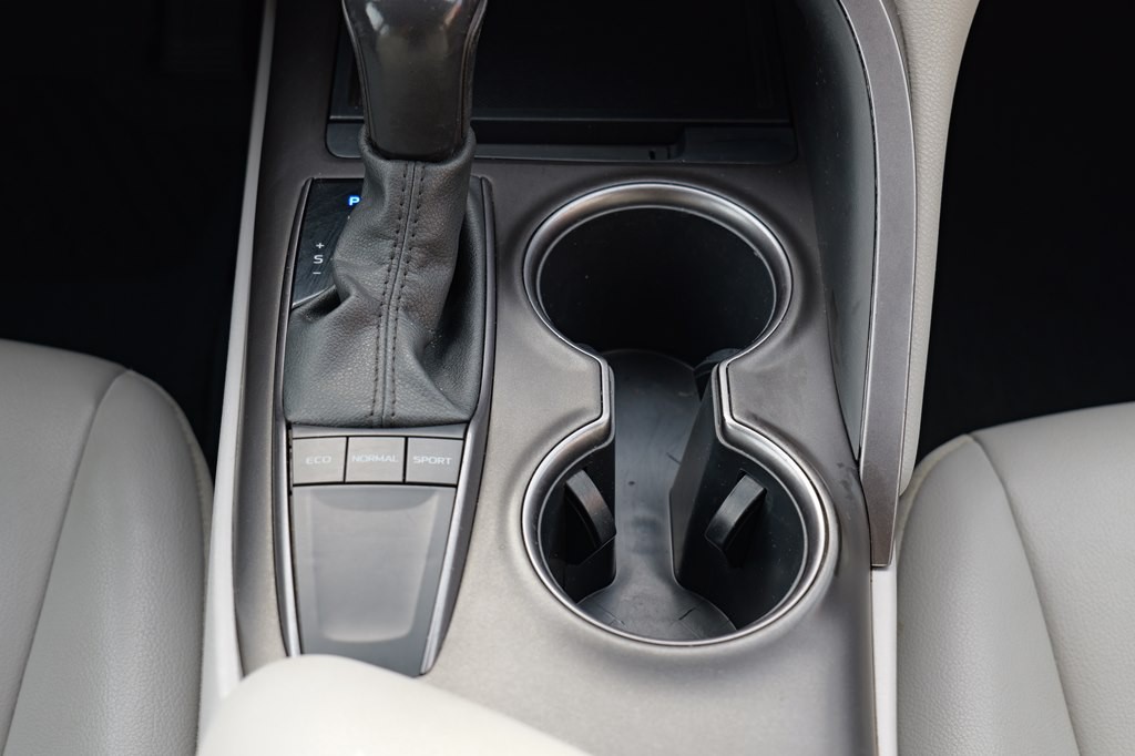 2022 Toyota Camry Image 40