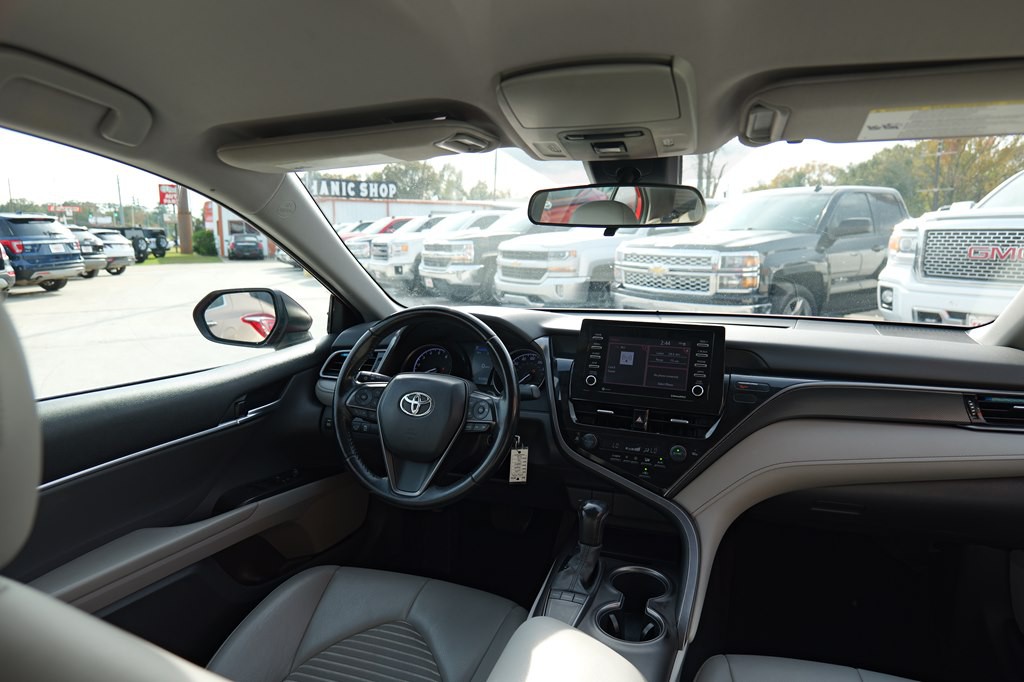 2022 Toyota Camry Image 43